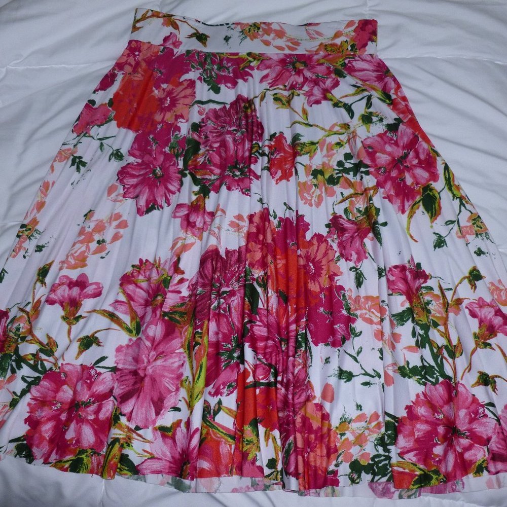 Summer Pleated Skirt NWOT